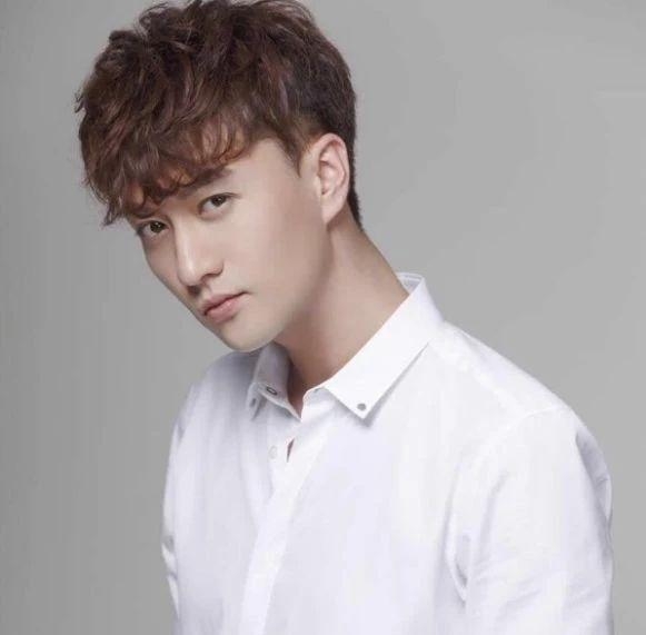 相濡以沫的第一张照片--江苏上门女婿服务网