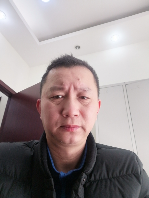 相视而笑的第一张照片--江苏上门女婿服务网