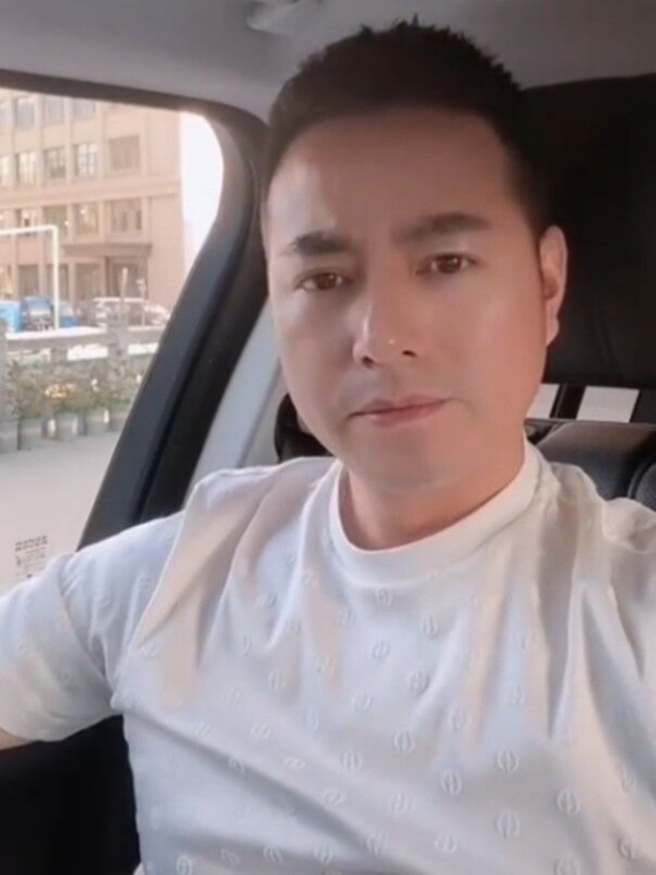 勿忘初心的第一张照片--江苏上门女婿服务网