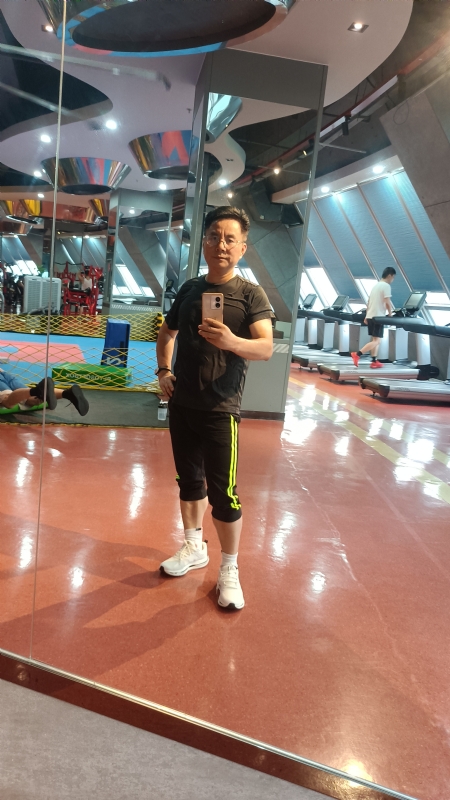 凭水相逢的第一张照片--江苏上门女婿服务网